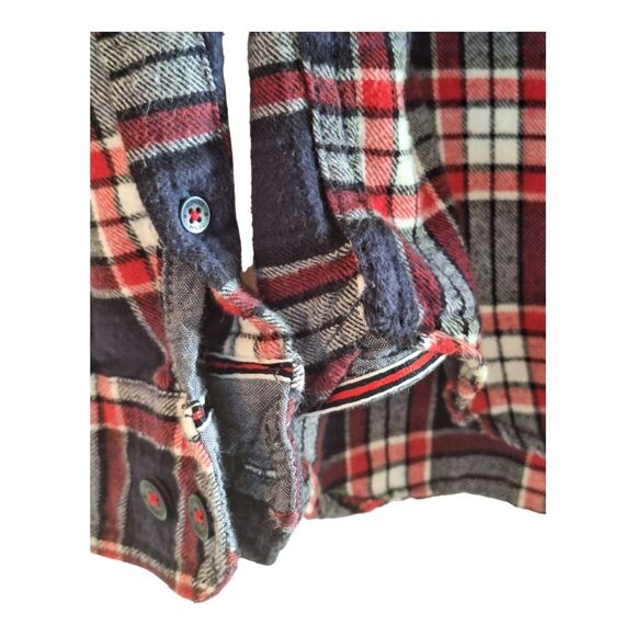 Denim & Flower Flannel Collection Button Up Pockets Red White Blue Plaid L Slim - Picture 6 of 12